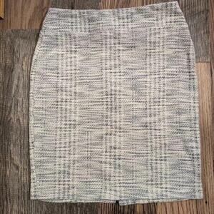 SOHO Apparel LTD. White‎ knit pencil skirt M